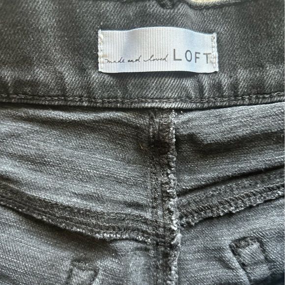 LOFT women’s petite black denim short - Picture 2 of 6
